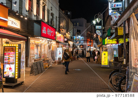 《東京都》赤羽駅前・ノスタルジックな飲み屋街 97718588
