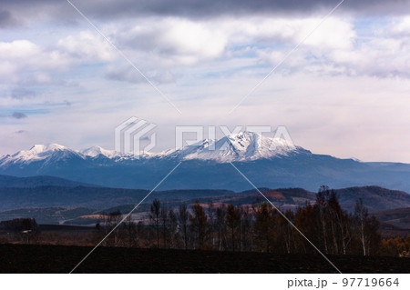 大雪山国立公園、11月の旭岳・日本 大雪山国立公園、11月の旭岳・日本 97719664