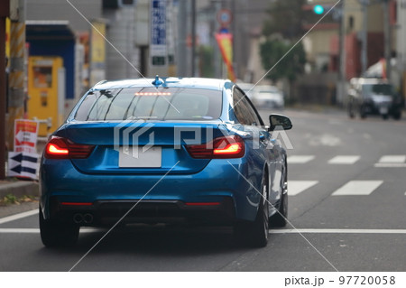 車のテールランプ　イメージ 97720058