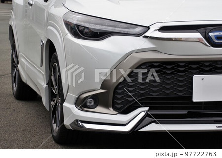 自動車イメージ トヨタカローラクロスのフロントマスク 自動車イメージ トヨタカローラクロスのフロントマスク 97722763