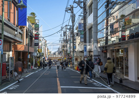 東京都目黒区の都市風景　自由が丘 97724899