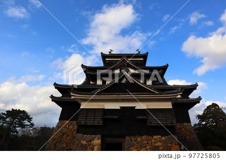 国宝の天守を誇る日本屈指の名城　松江城 97725805