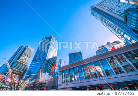 日本の東京都市景観 渋谷6棟がズラリ(桜丘口再開発のビル外観が完成へ)。渋谷駅と渋谷6棟など望む 日本の東京都市景観 渋谷6棟がズラリ(桜丘口再開発のビル外観が完成へ)。渋谷駅と渋谷6棟など望む 97727458