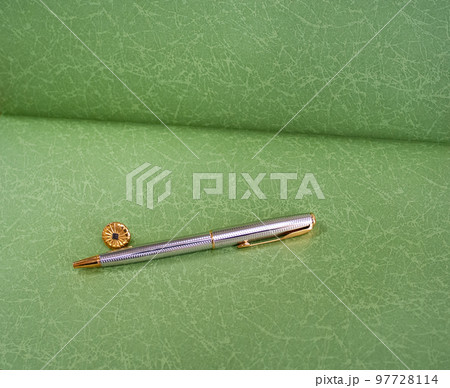 調停員バッチとペン 97728114