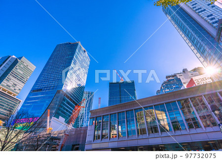 日本の東京都市景観 6棟が遂に揃い踏み、渋谷新時代の幕開け!窓ガラスにはQFRONT=12月27日 日本の東京都市景観 6棟が遂に揃い踏み、渋谷新時代の幕開け!窓ガラスにはQFRONT=12月27日 97732075