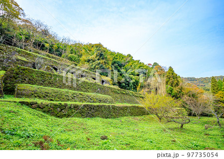 秋の石見銀山　清水谷製錬所跡　島根県大田市 97735054