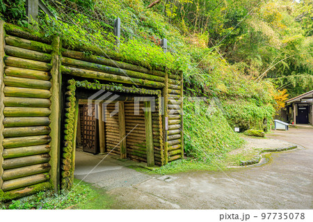 秋の石見銀山　龍源寺間歩（出口）　島根県大田市 97735078