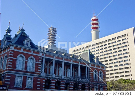 法務省旧本館と警視庁本部庁舎 97738951