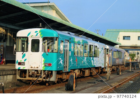 【土佐くろしお鉄道】中村駅 TKT-8000形 【土佐くろしお鉄道】中村駅 TKT-8000形 97740124