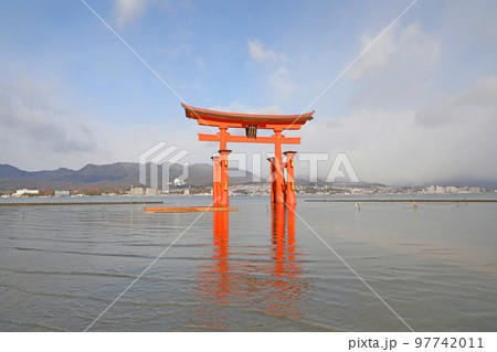 厳島神社　大鳥居 97742011