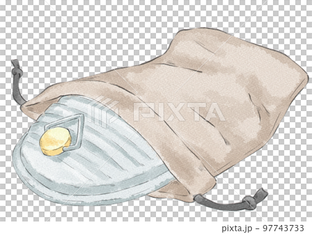 袋付き湯たんぽのイラスト（水彩風） 97743733