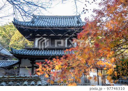【徳島県】丈六寺の紅葉 【徳島県】丈六寺の紅葉 97746310