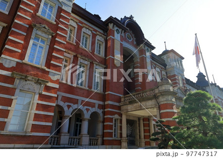 東京駅　丸の内駅舎 97747317