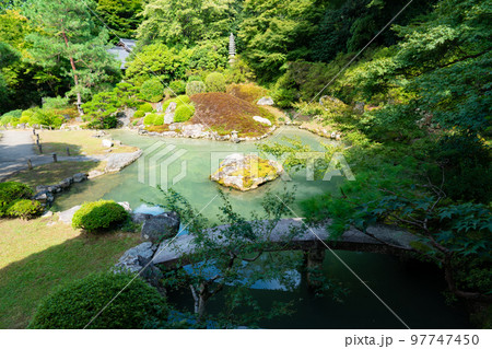 【近畿三十六不動霊場】第十九番　青蓮院門跡の夏の相阿弥の庭4　京都府京都市東山区 97747450