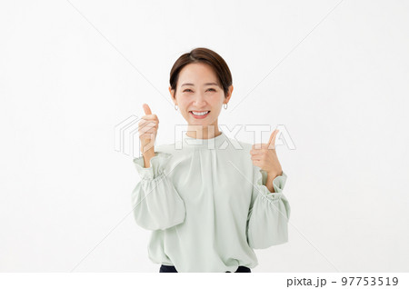 ビジネス　女性　いいね 97753519