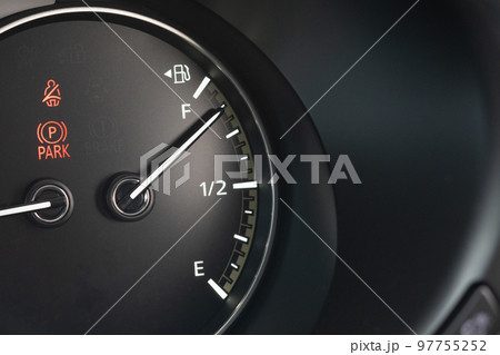 車の燃料計 97755252