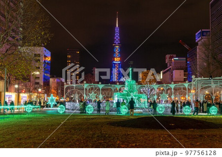 北海道　札幌市　ホワイトイルミネーション　大通公園　イルミネーション　冬　雪景色　冬景色　テレビ塔 97756128