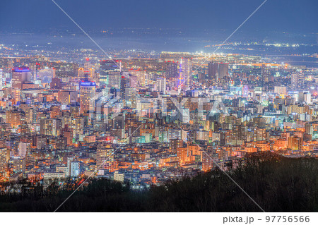 北海道　札幌　夜景　都市景観　街並み　三角山　大倉山　幌見峠 97756566