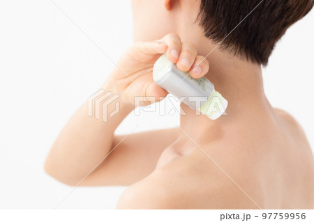 肩こり　女性 97759956