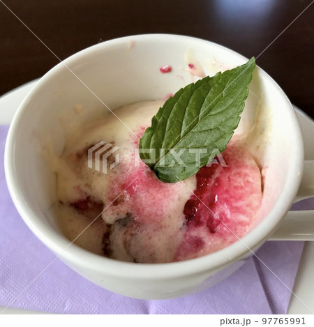 ベリーのティラミス 97765991