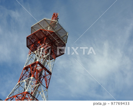 青空と電波塔 97769433
