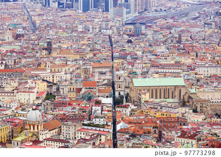 イタリア、ナポリの風景 イタリア、ナポリの風景 97773298