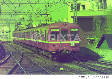 京急・旧1000形特急1045他、種別板使用中、平和島、1976年3月21日 京急・旧1000形特急1045他、種別板使用中、平和島、1976年3月21日 97774446