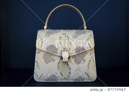 女性用のバッグ 女性用のバッグ 97774567