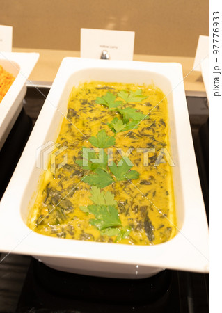 ビュッフェのおいしいグリーンカレー 97776933