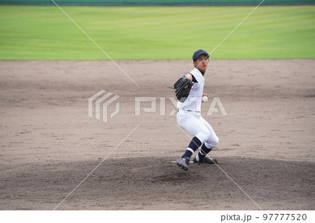 左投手の投球モーション（高校野球） 97777520