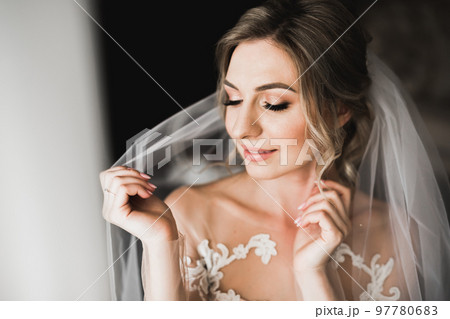 Beauty portrait of bride wearing fashion...の写真素材 [97780683