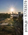 夕日がさすお台場海浜公園 97783079