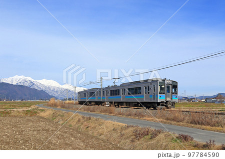 大糸線 12月の北アルプス山麓 大糸線 12月の北アルプス山麓 97784590