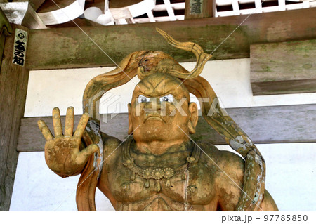 仁王像・朝熊岳金剛證寺（三重県・伊勢市） 97785850