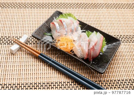 シマアジの刺身 シマアジの刺身 97787716