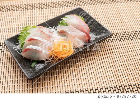 シマアジの刺身 シマアジの刺身 97787720