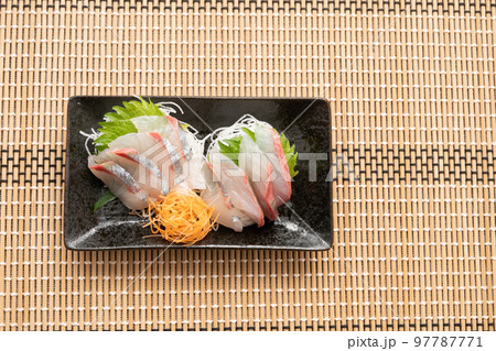 シマアジの刺身 シマアジの刺身 97787771