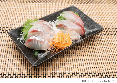 シマアジの刺身 シマアジの刺身 97787817