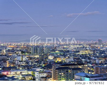 【HDR】夜が明けた大阪の市街地の風景 【HDR】夜が明けた大阪の市街地の風景 97787832