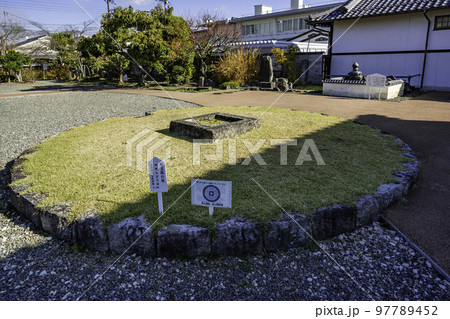 丹波篠山市立青山歴史村　無文銭の庭　兵庫県丹波篠山市 97789452