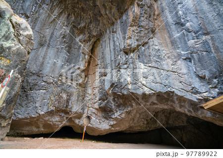 大正時代の手掘りトンネル　羽山第二隧道の北側12　岡山県高梁市 97789922