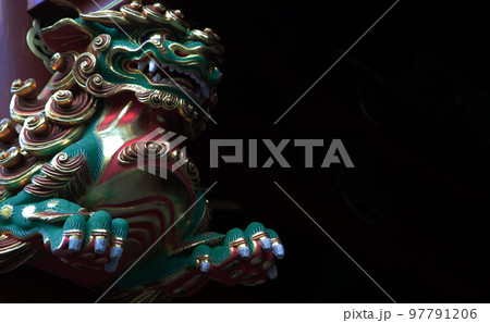 国宝日光山輪王寺大猷院・重要文化財二天門のカラフルな獅子 国宝日光山輪王寺大猷院・重要文化財二天門のカラフルな獅子 97791206