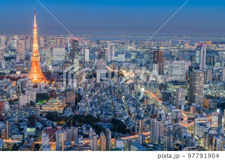 港区から見た東京タワーが見える夜景 97791904