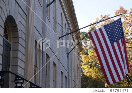 アメリカ ボストン近郊 ハーバード大学のユニバーシティホール 97792471