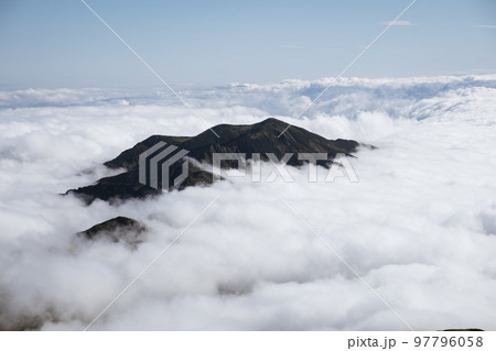 白山の登山風景 97796058