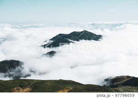 白山の登山風景 97796059