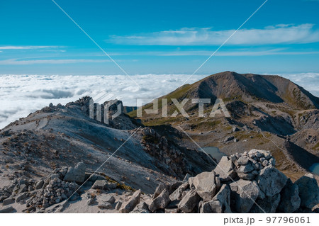 白山の登山風景 97796061