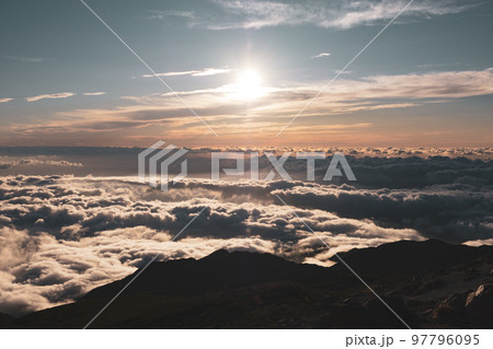 白山の登山風景 白山の登山風景 97796095