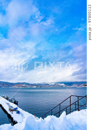 冬の檜原湖 97800113