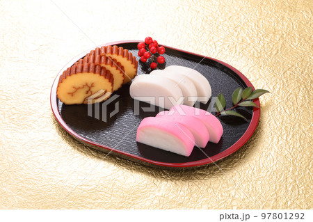 蒲鉾と伊達巻 97801292